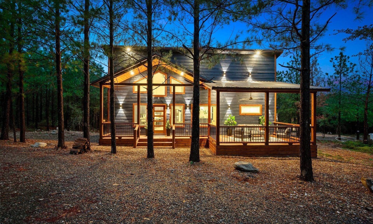 Pickens Cabin | Sauna, Bar, Big Patio, Hot Tub, Fire Pit, Pets, Anytime Wine