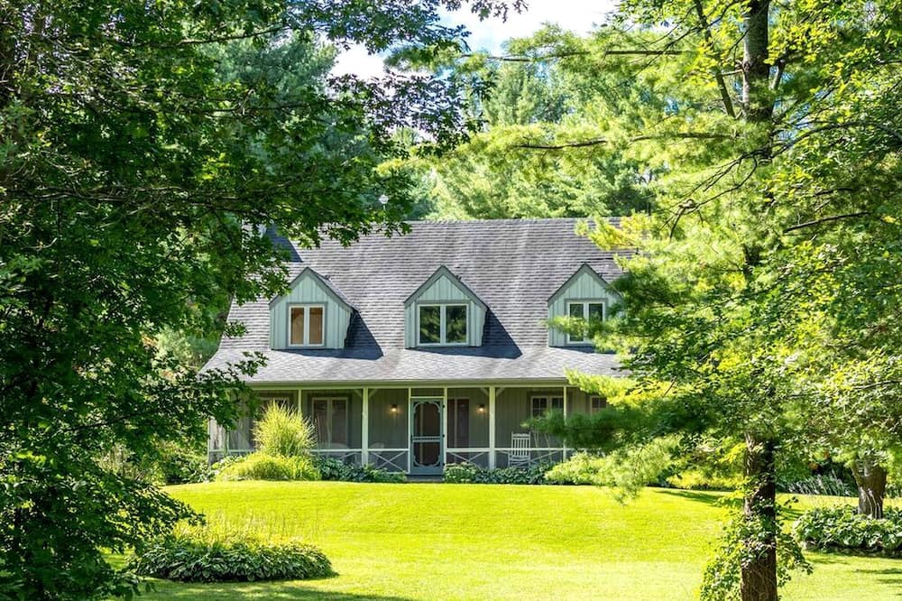 Marmora House | Secluded Riverfront Farmhouse with Pool, Hot Tub & Firepit in Ontario, Canada