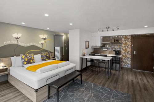 Downtown Juneau Hotel | Silverbow Inn