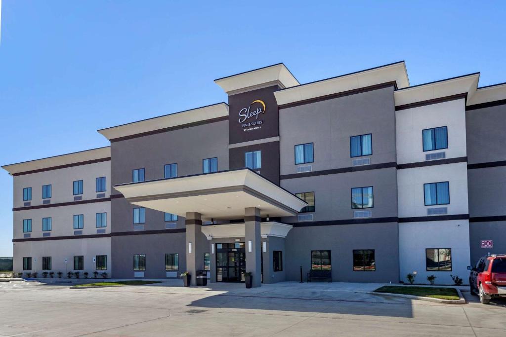 Waller Hotel | Sleep Inn & Suites Waller