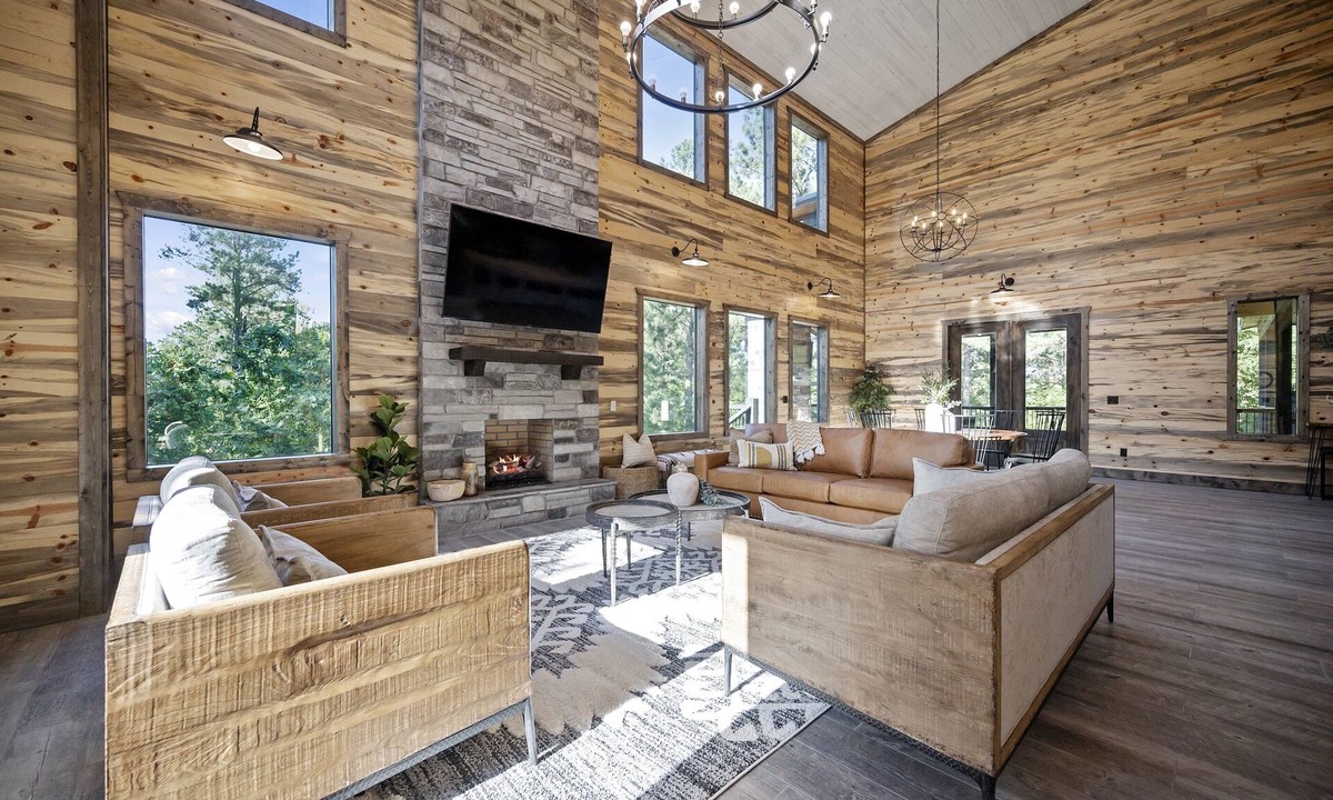 Broken Bow Cabin | Sleeps 24 · Heated Pool · HT Tub· Sauna· Game Rm