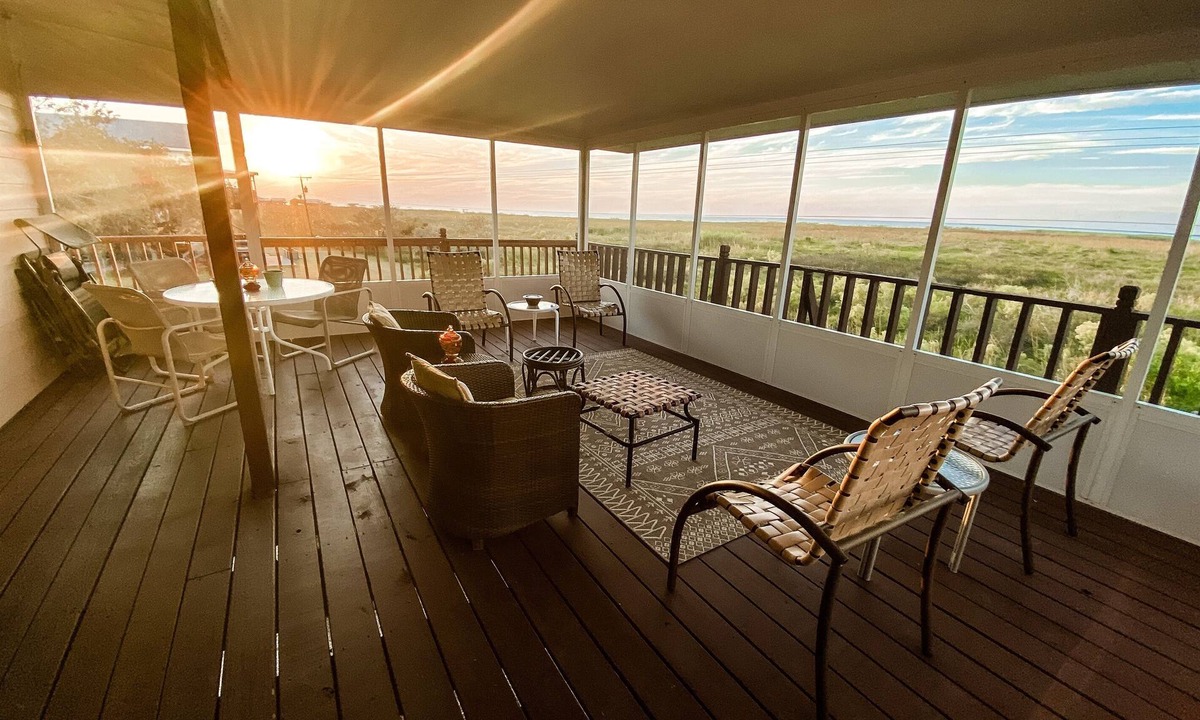 Cypremort Point Cabin | Sleeps 8; Large Camp on Canal w/Bay View; Fish, Boat, Relax
