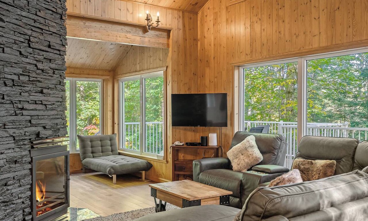 Mauricie Ski Chalet | Spa & Sauna - Le Secret du Lac