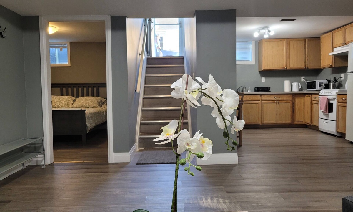 Oshawa House | Spacious 2-BR Basement Apartment in Oshawa