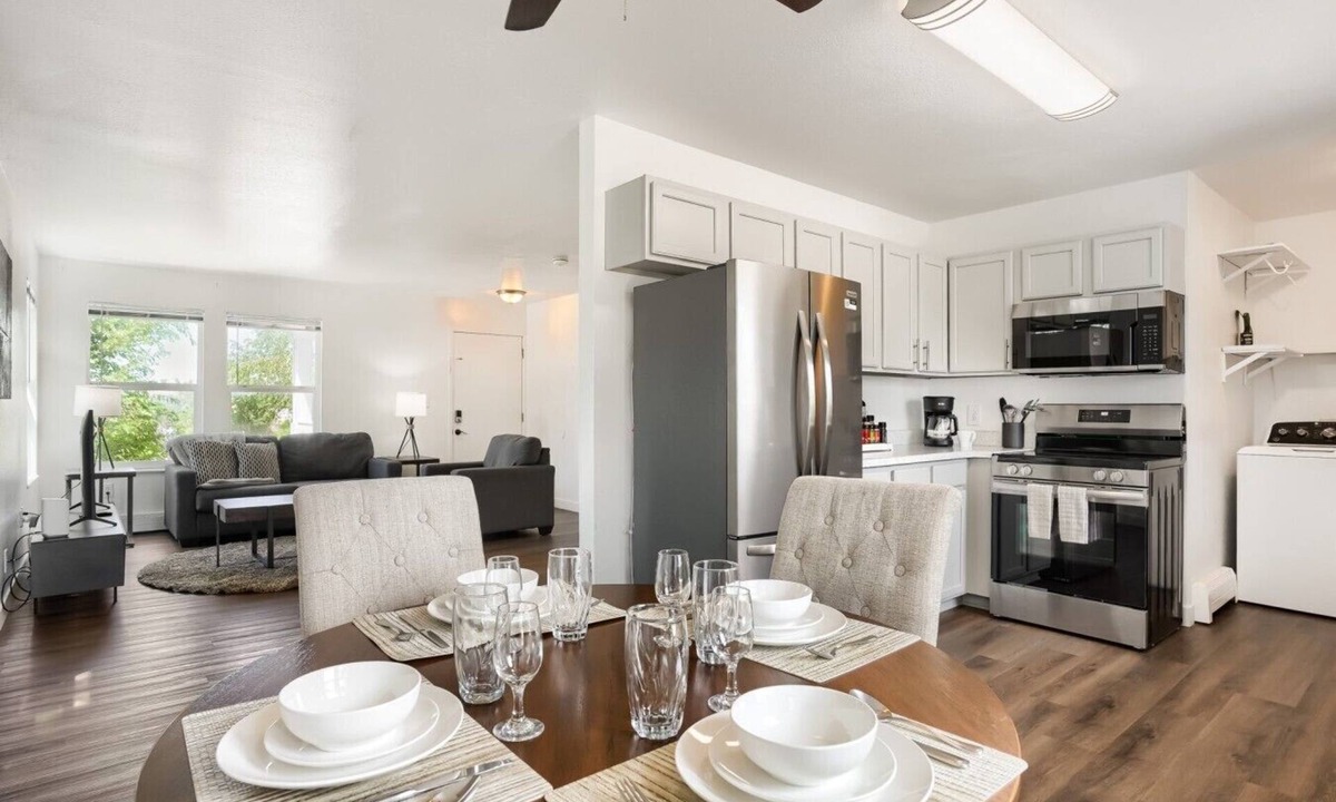 Sheridan Apartment | Spacious 3BR Apt w/Deck · 15 Min to Red Rocks