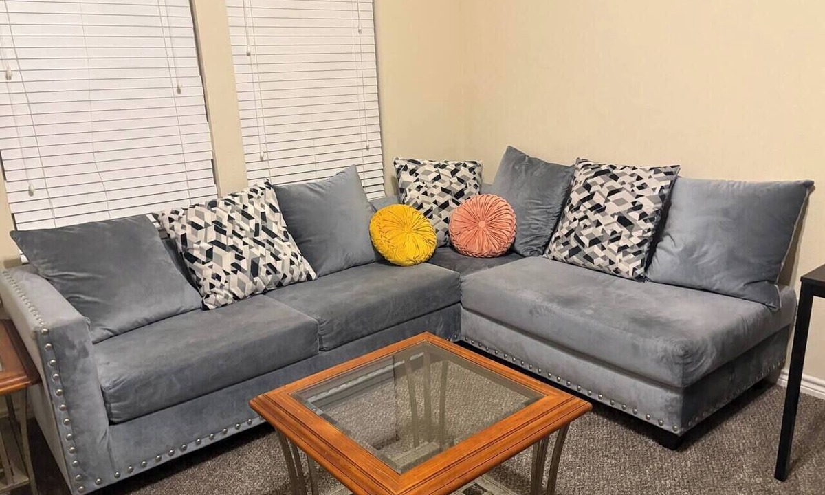 Little Elm House | Spacious 4200 sqft | 6 bdrms 4 bath | Gym |Pets OK