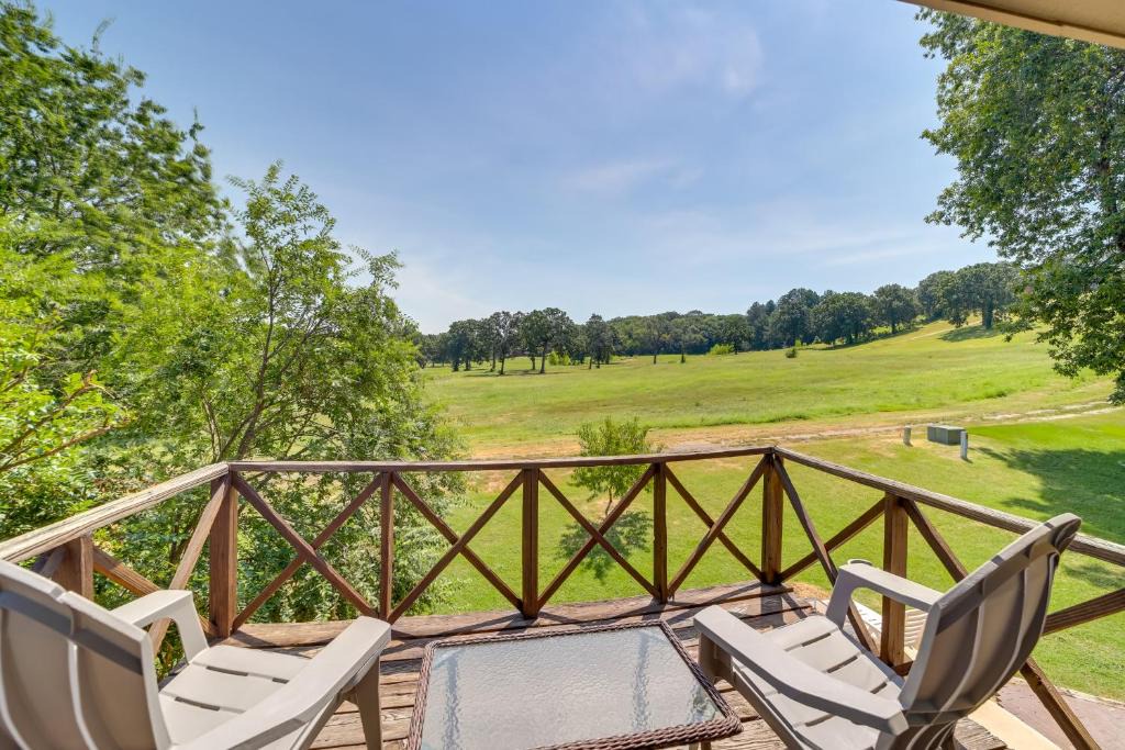 Fort Smith House | Spacious Arkansas Abode w/Balcony & Fire Pit!