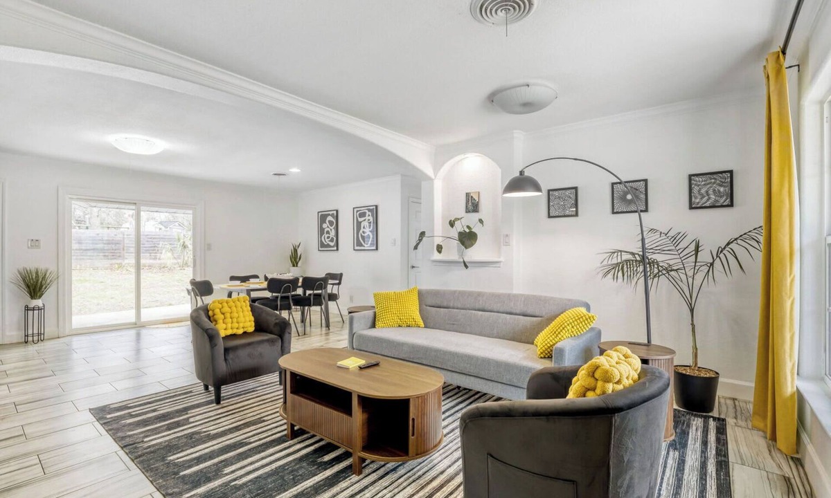 MLK House | Spacious Austin Retreat Yard + Fast to Downtown