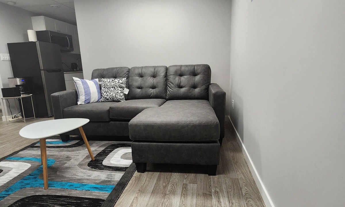 Winnipeg House | Spacious Basement Suite in Bonavista With Separate Entrance