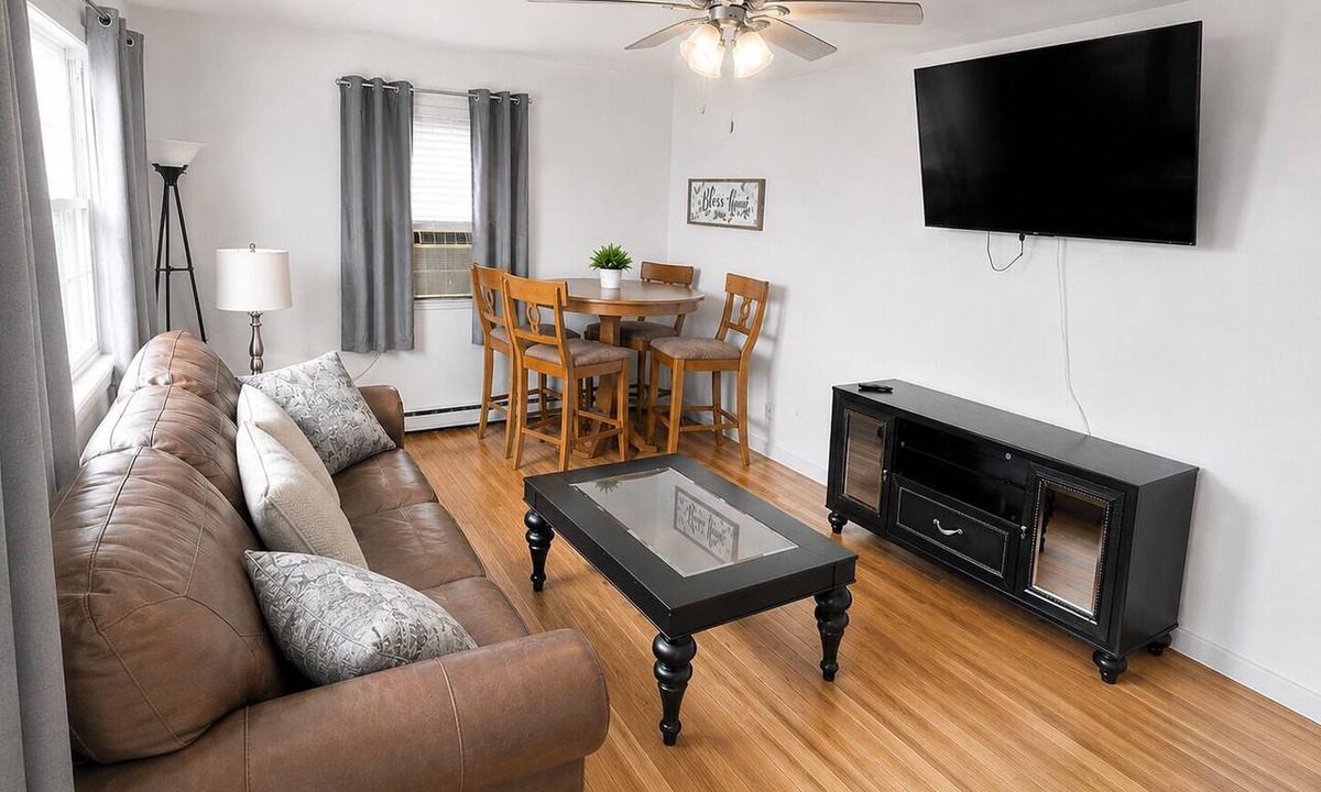 Cheyenne House | Spacious Duplex that is pet friendly
