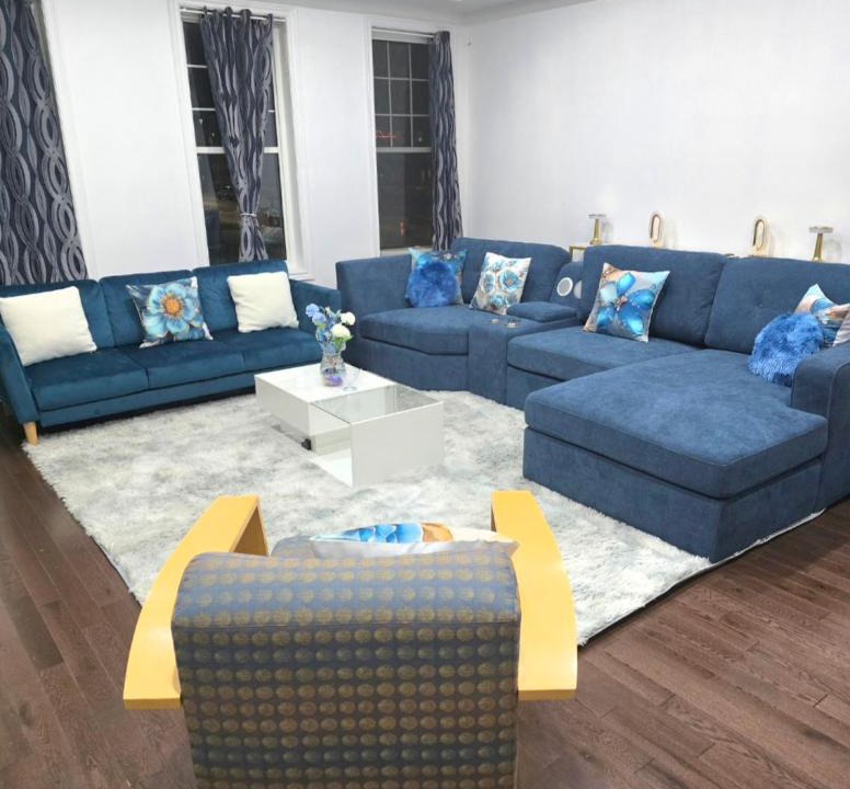 Brampton Apartment | Spacious family friendly 2 bedroom home