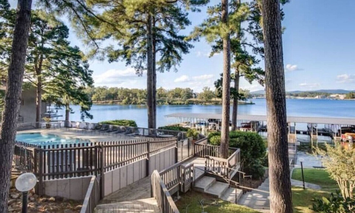 Lake Hamilton Condo | Spacious FAMILY Lake Condo! Amenities For All!