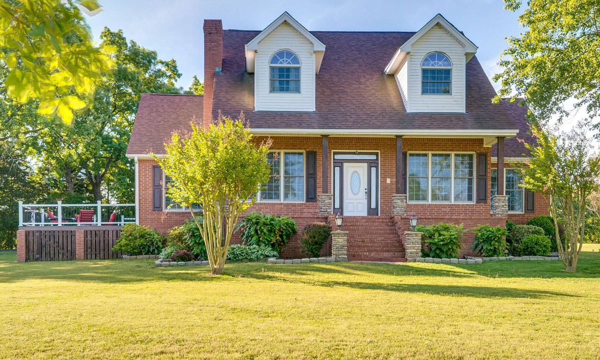 Greenbrier House | Spacious Greenbrier Vacation Rental on ~ 4 Acres!