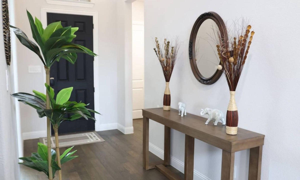 Rockwall House | Spacious Home w Putting Green -for Extended Stays