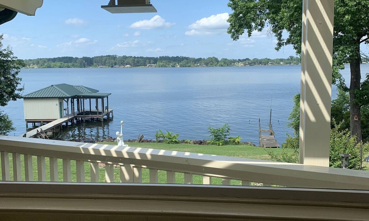 Chandler House | Spacious lakefront home with private dock and 2 living areas.