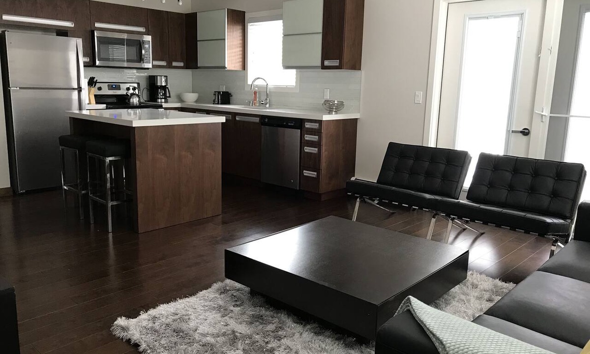 Saskatoon Condo | Spacious newly built comfortable apartment - 2 beds, 2 bathrooms
