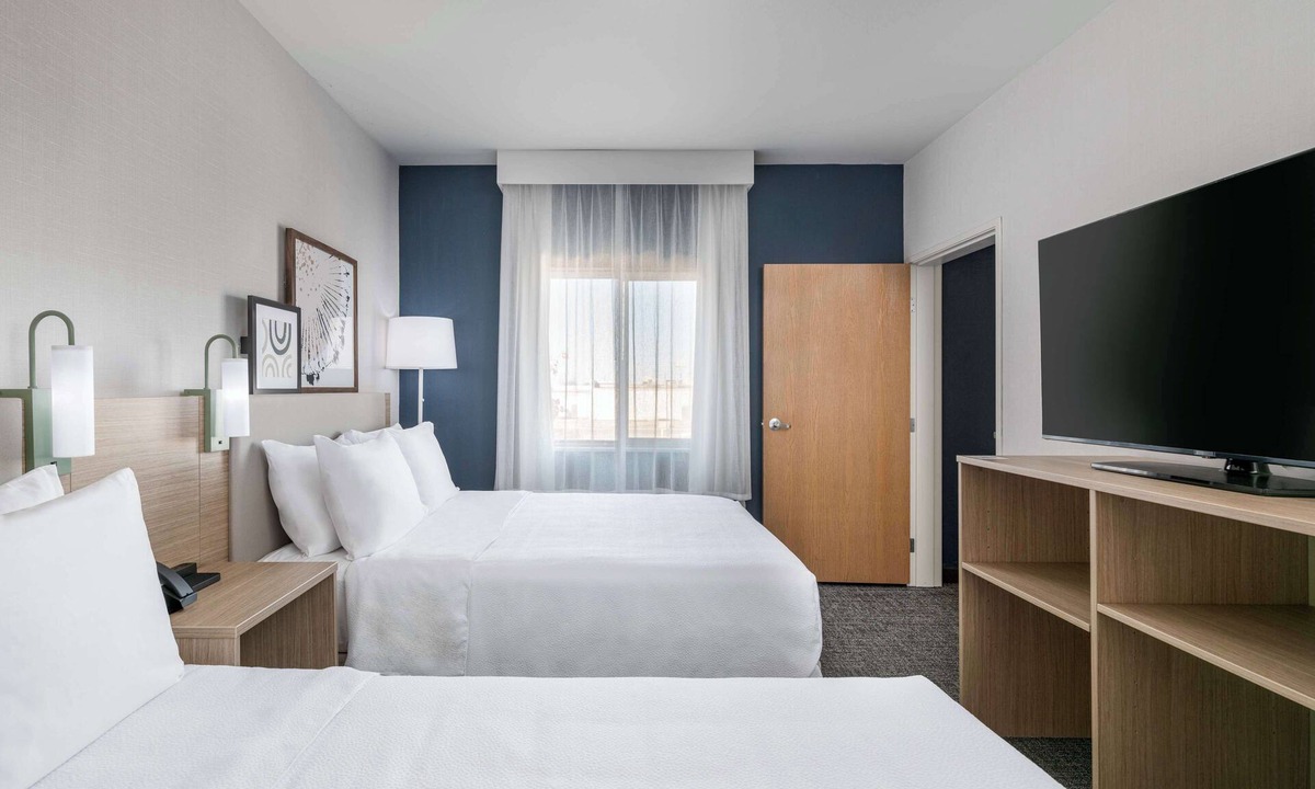 Dumas Hotel | Spark by Hilton Dumas