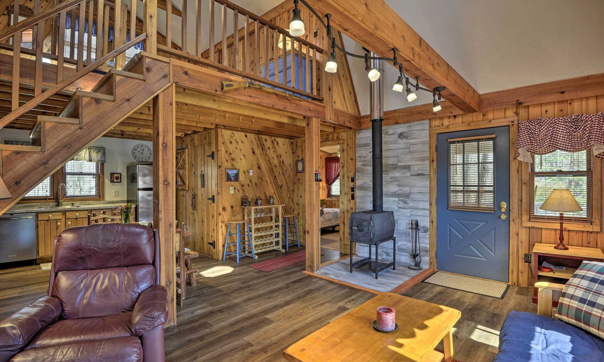 Springwater Cottage | Springwater Cabin Near Hiking, Lakes, & Vineyards