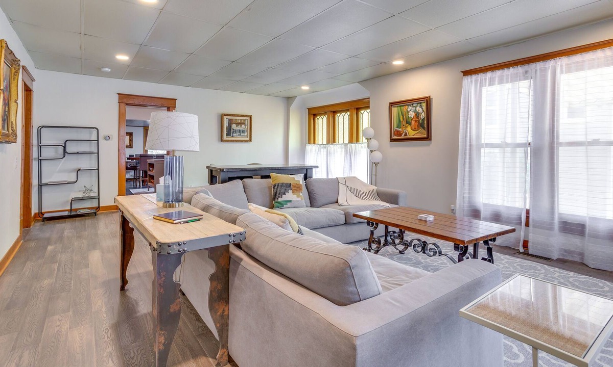 Stillwater House | Stillwater Home - Walk to Boone Pickens Stadium!