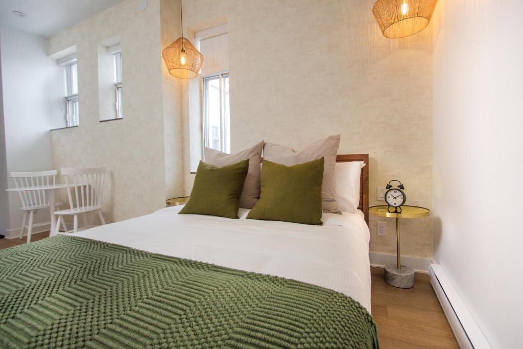 Plateau Mont Royal Apartment | Studio #18 - Self Check-In - Plateau - St-Denis