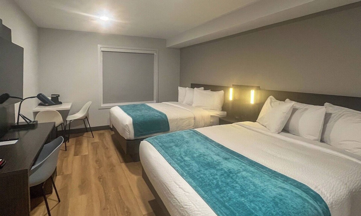 Rainy River District Hotel | Studio 6 – Fort Frances, On