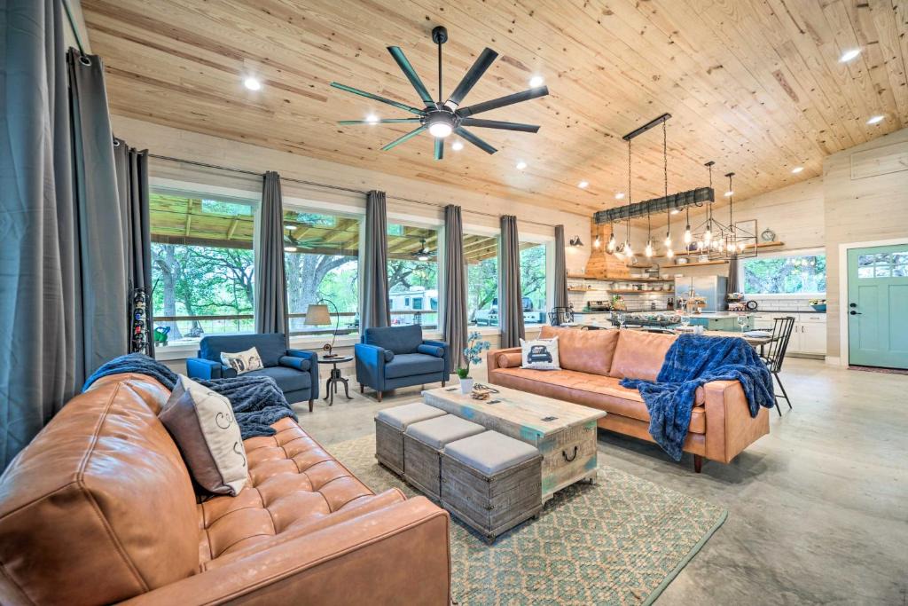 Blanco House | Stunning Blanco Home w/Direct River Access!