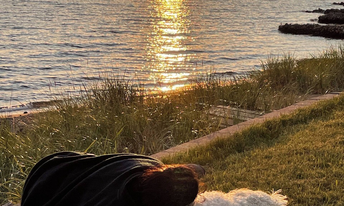 Sault Ste. Marie House | Stunning sunsets, 5000 sq ft bungalow, 300 ft sand beach, tons of luxury and fun