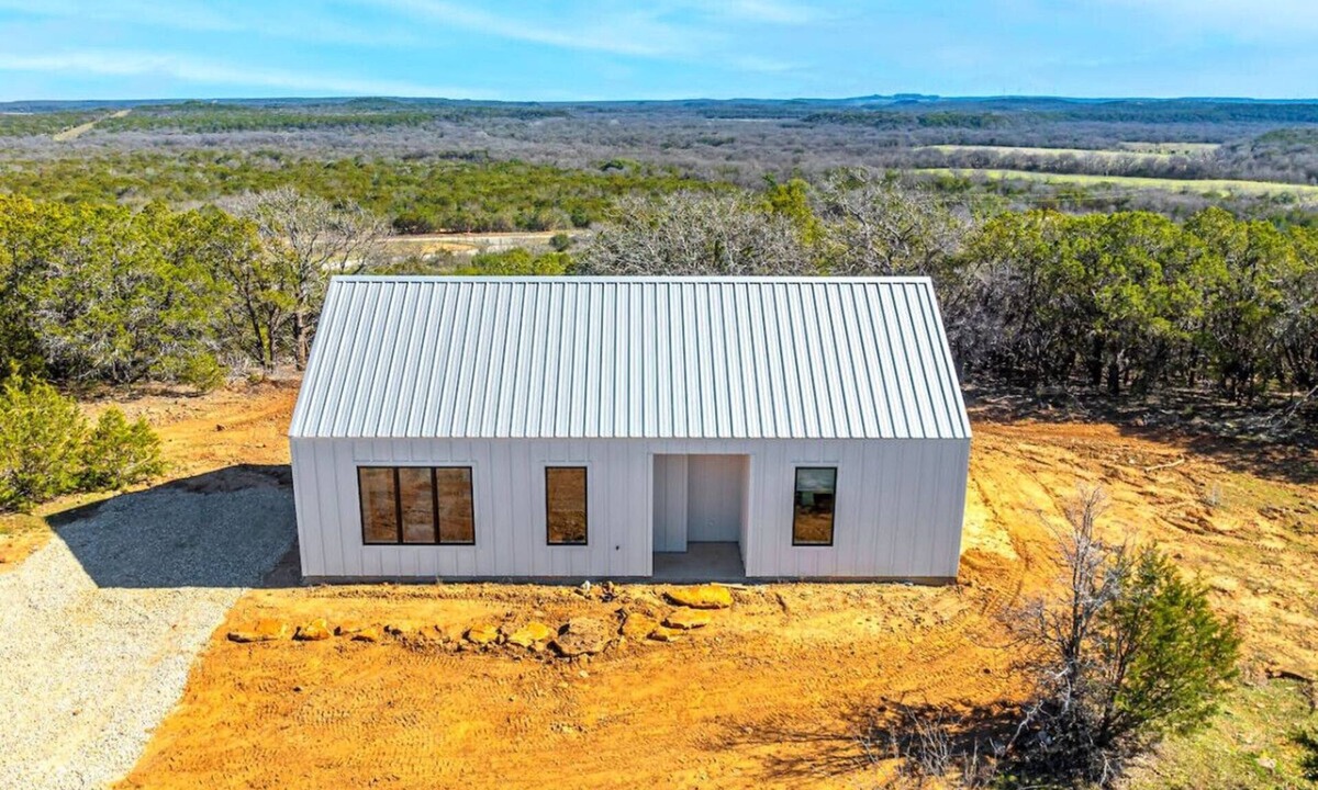 Thurber Cabin | Stylish Modern Cabin with hill country views!