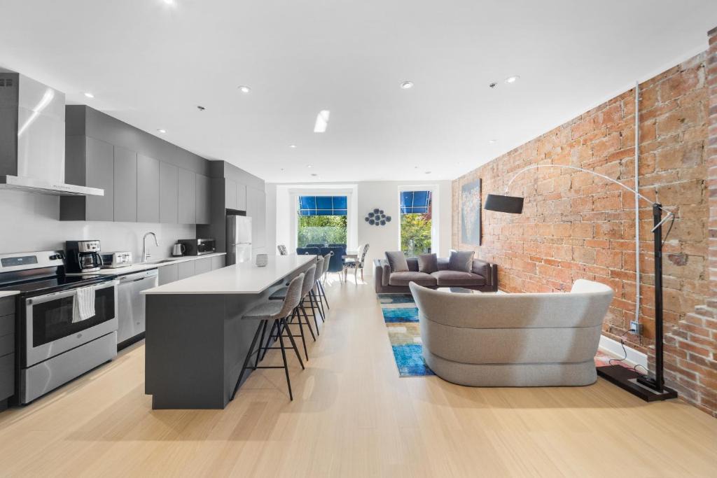 Downtown Montreal Apartment | Suites De la Montagne