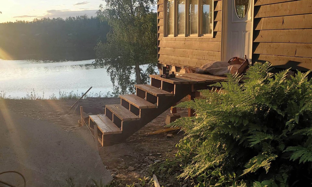 Meadow Lakes House | Swan Cir. Lakefront Retreat