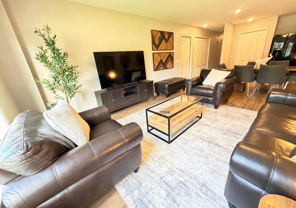 Bentonville House | Switchback Suites