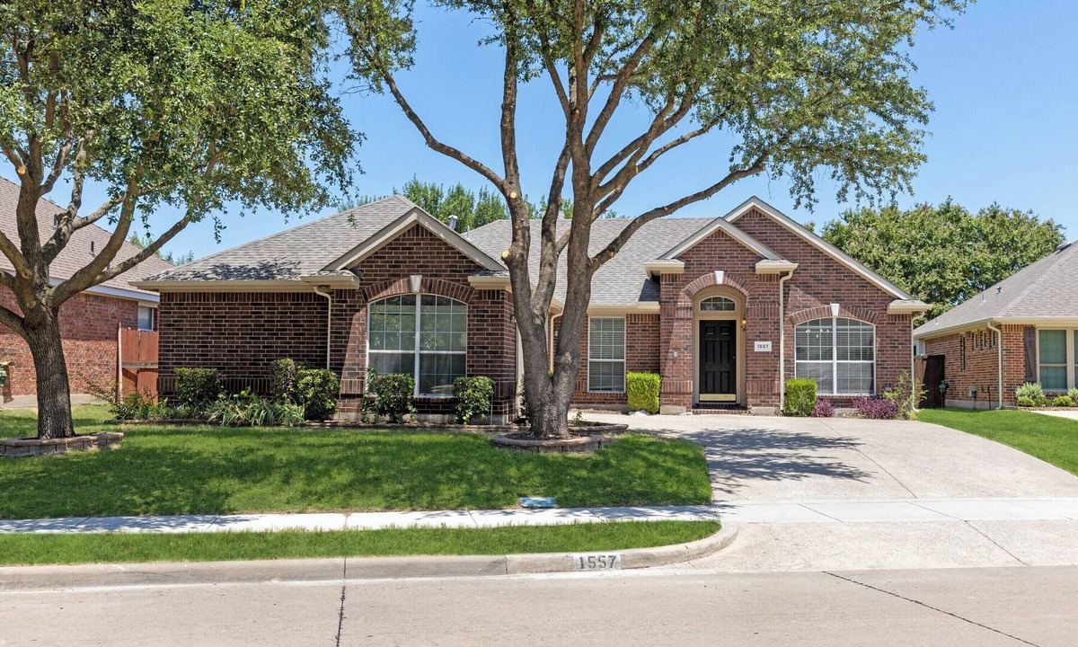 Allen House | TCH - Spacious 3bd/2ba home in Allen with Office