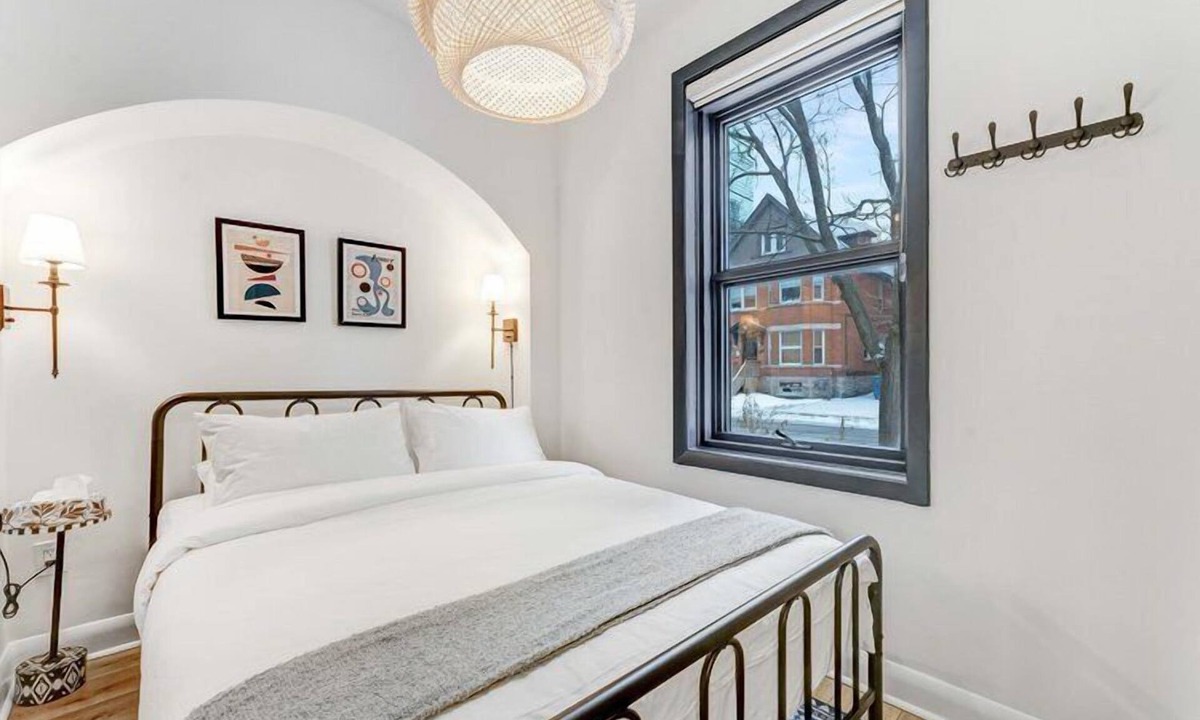 Centretown Bed & Breakfast | The Don Club