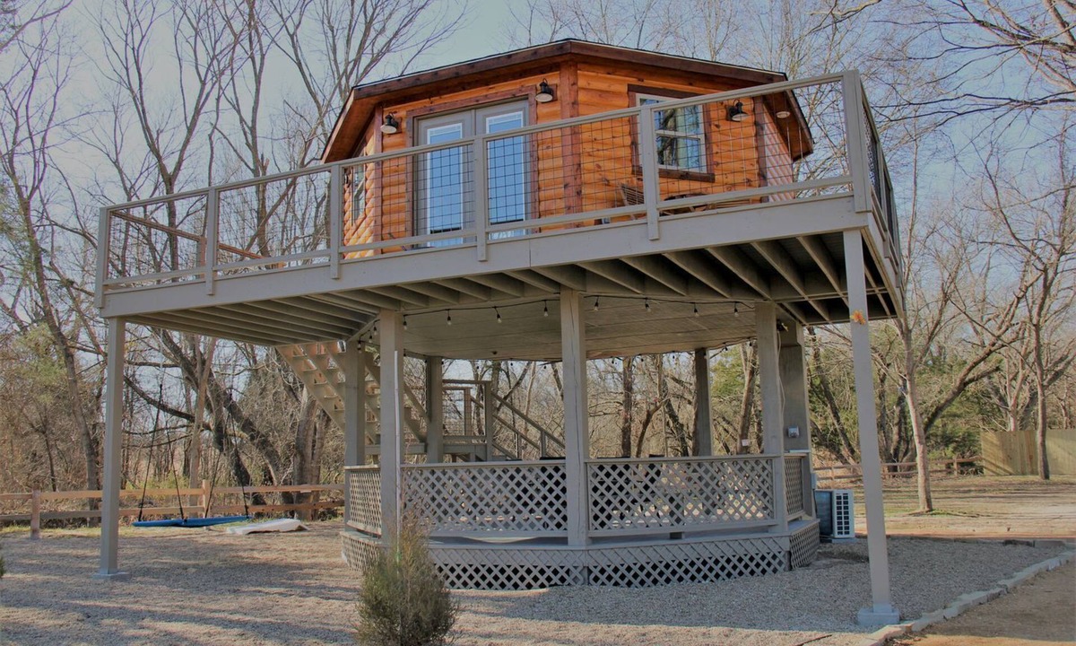 Canton House | The Silver Spur Resort
