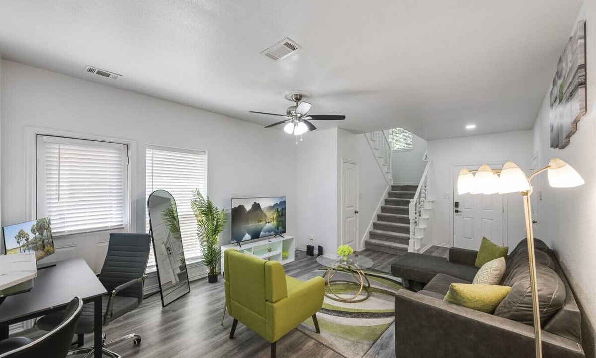 Grand Prairie Apartment | Tranquil 3BR I Free Parking I Workspace