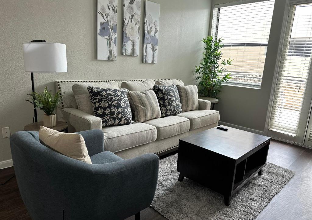 Memorial Apartment | Two Bedroom apt City Center