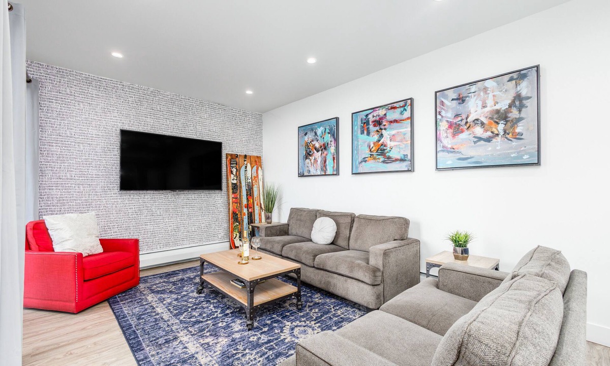 South Addition House | Ultra modern townhome with ocean views, fireplace, & W/D - dog-friendly