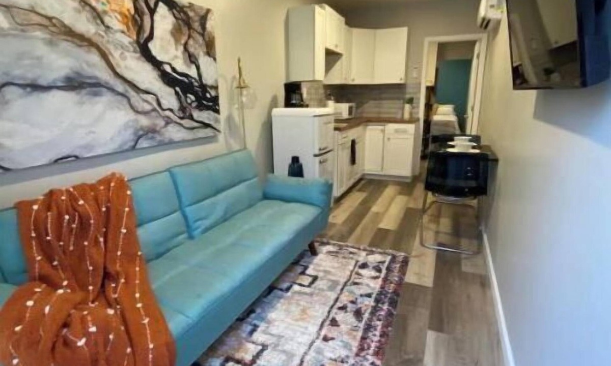 Hillsboro House | Unique experience with all the amenities of home!