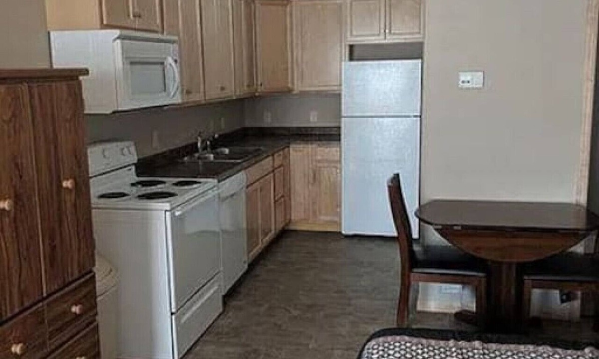 Harvey Apartment | Unit 6: Cozy Studio Microhotel with full kitchen.