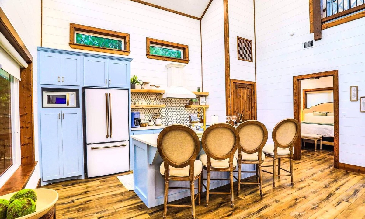 Broken Bow Cabin | Unwind in a Hot Tub Cottage w/Arcade + Playset
