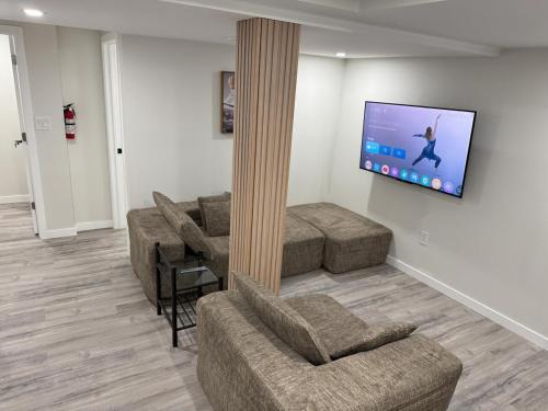 Transcona Apartment | Urban Haven Suite