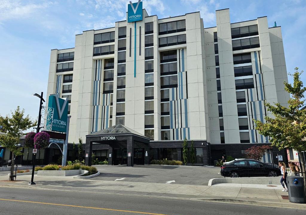 Niagara Falls Hotel | Vittoria Hotel & Suites