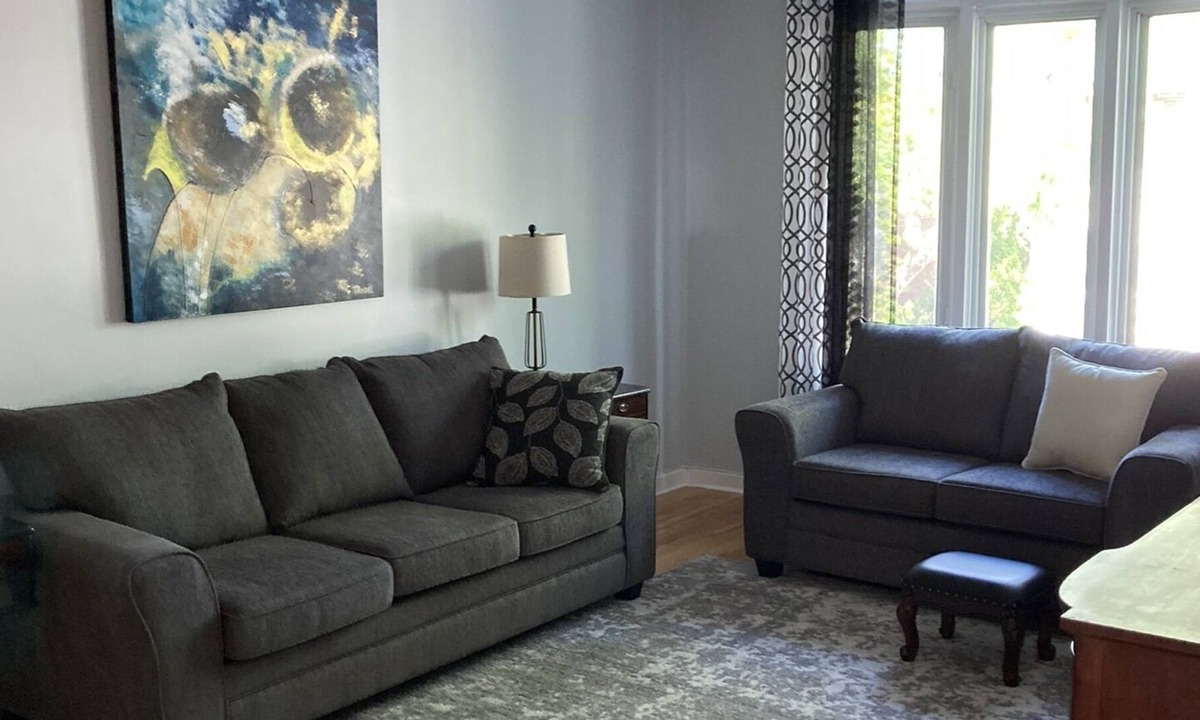 Nouveau-Rosemont Apartment | Vrbo Property