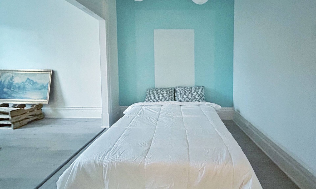 Viauville Condo | Vrbo Property