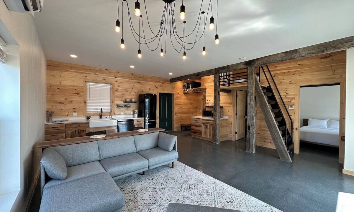 Burdett House | VRFLX Seneca View Bungalow | Hot Tub Retreat