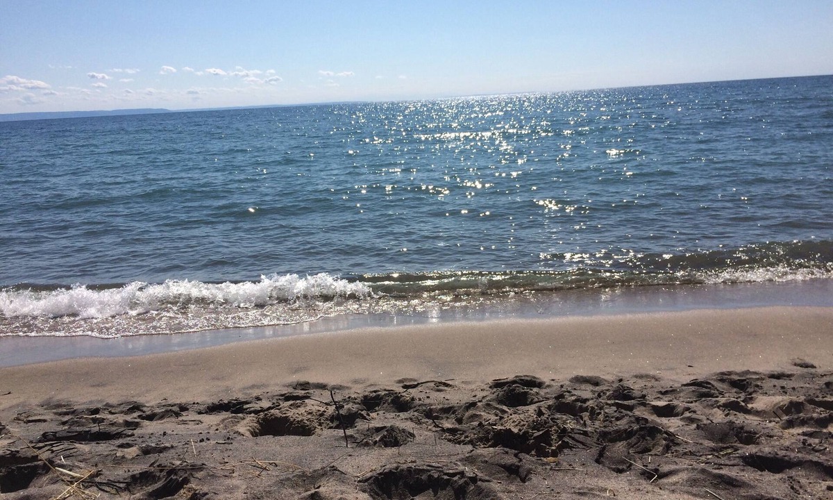 Balm Beach Cabin | walk to private beach across the street - 2BR Cabin - amazing sunsets