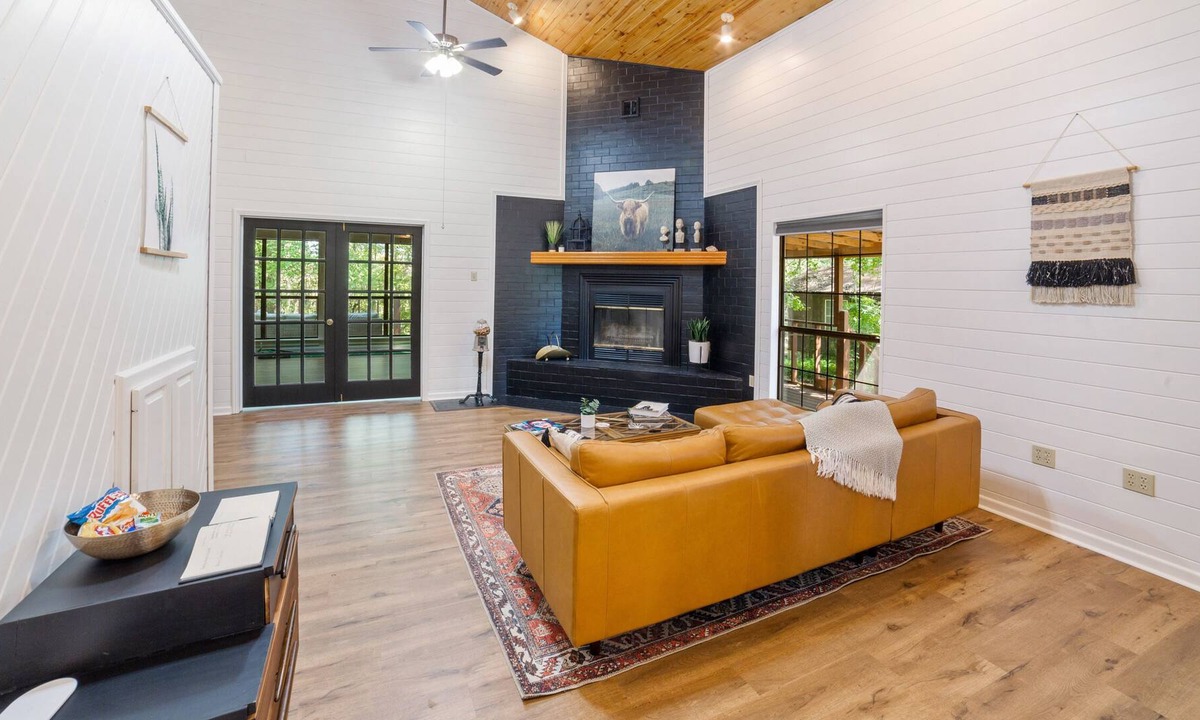 Jefferson Cabin | Waterfront cabin w/ private dock & 2 kayaks | Kid friendly w/ many amenities