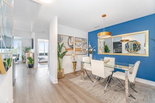 Humber Bay Shores Apartment | Waterfront Luxury Condo