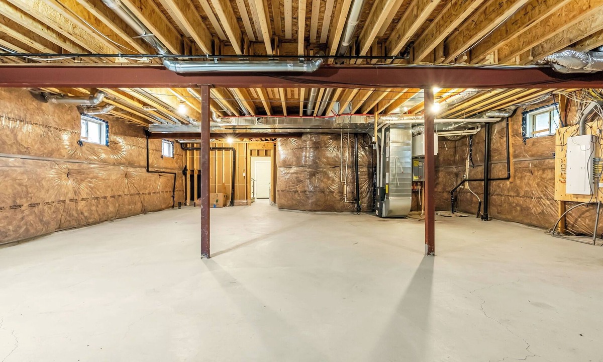 Bronte House | Welcome to Your Comfort Retreat by the Lake