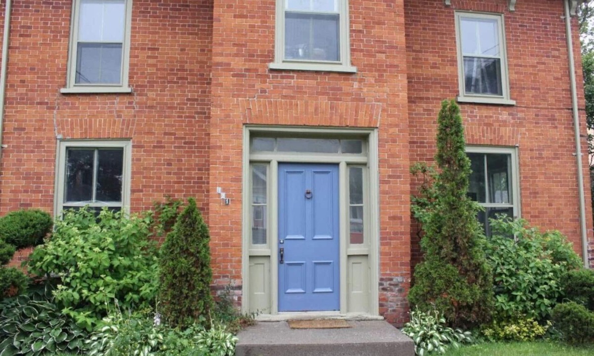 Wellington House | Wellington 4-plex Sleeps 10